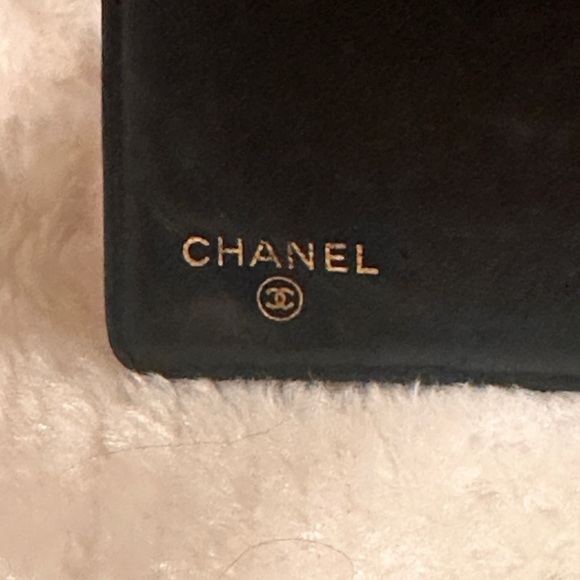 💯% Authentic CHANEL Caviar Wallet✨ - Picture 9 of 15